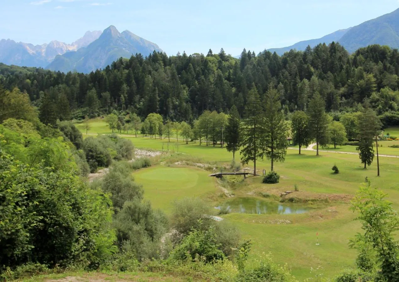 Golf igrišče v Bovški kotlini